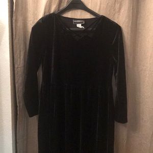 Molly Malloy Black velvet evening gown Sz 10